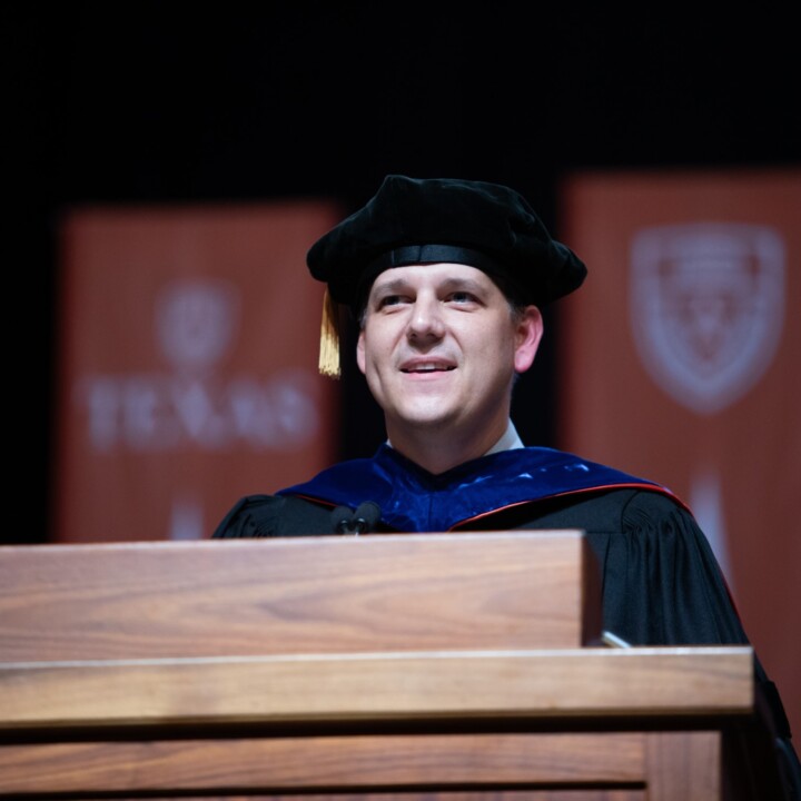 Texas Engineer Michael Linford speaking at Cockrell Commencement