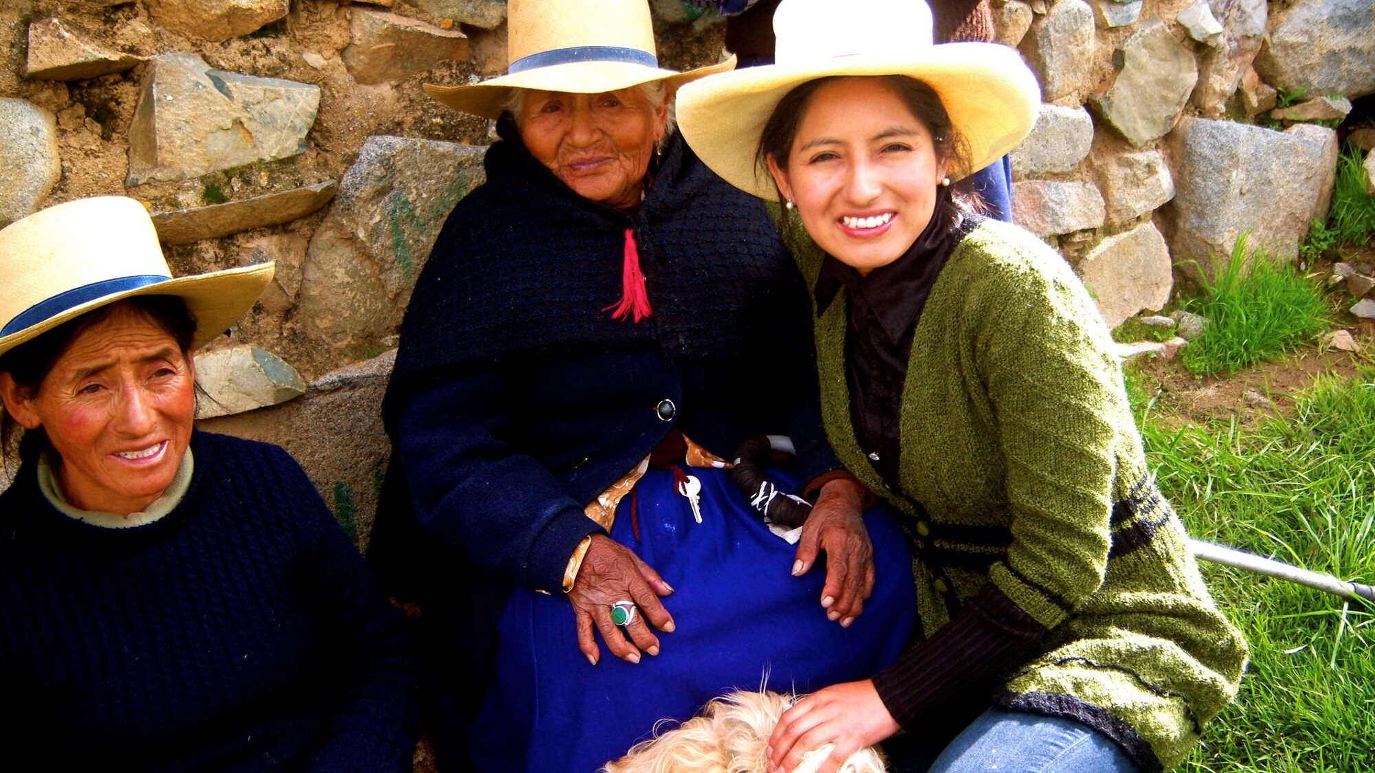 Vargas with her mother and grandmother